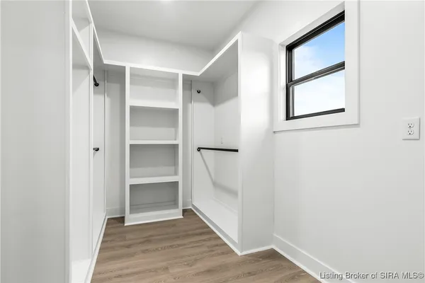 $759,900 | 1019 Ridgeview Drive, Jeffersonville, IN 47130