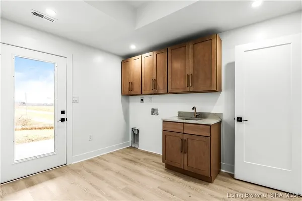 $759,900 | 1019 Ridgeview Drive, Jeffersonville, IN 47130