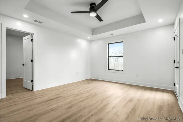 $779,900 | 1019 Ridgeview Drive, Jeffersonville, IN 47130