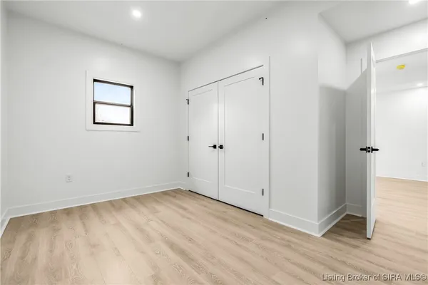 $759,900 | 1019 Ridgeview Drive, Jeffersonville, IN 47130