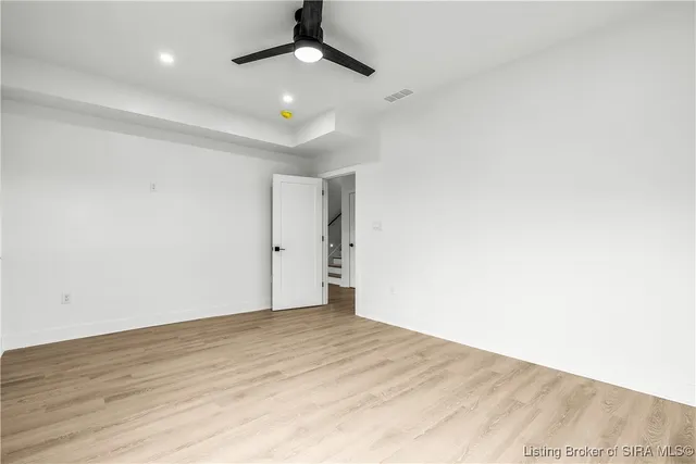 $779,900 | 1019 Ridgeview Drive, Jeffersonville, IN 47130