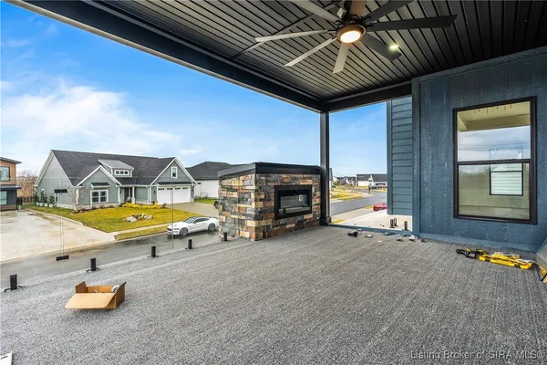 $759,900 | 1019 Ridgeview Drive, Jeffersonville, IN 47130