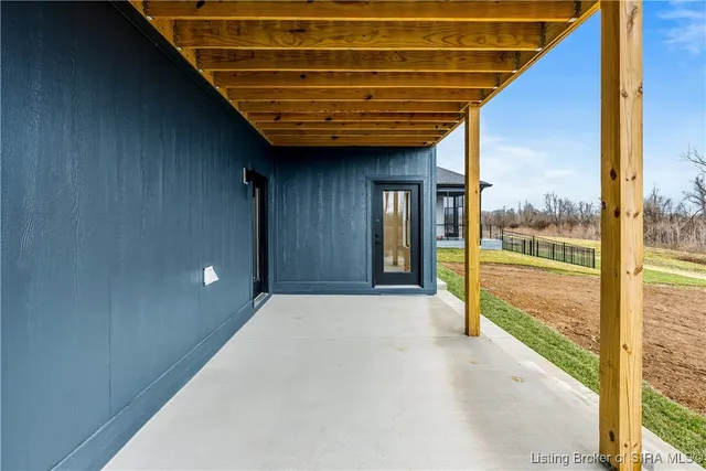 $779,900 | 1019 Ridgeview Drive, Jeffersonville, IN 47130