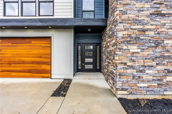 $759,900 | 1019 Ridgeview Drive, Jeffersonville, IN 47130