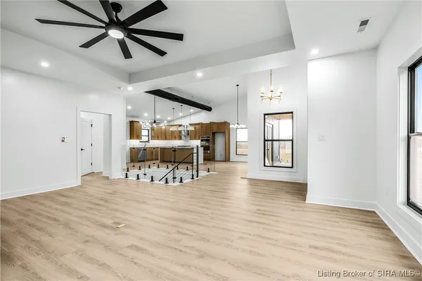 $759,900 | 1019 Ridgeview Drive, Jeffersonville, IN 47130