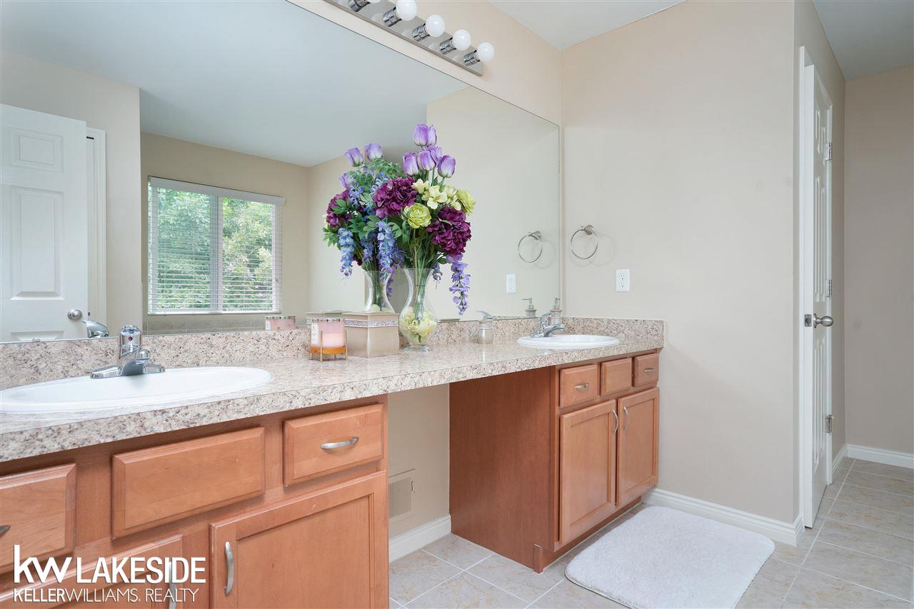 834 Monterey Ln. Rochester Hills, MI 48307 - Photo 21 of 55