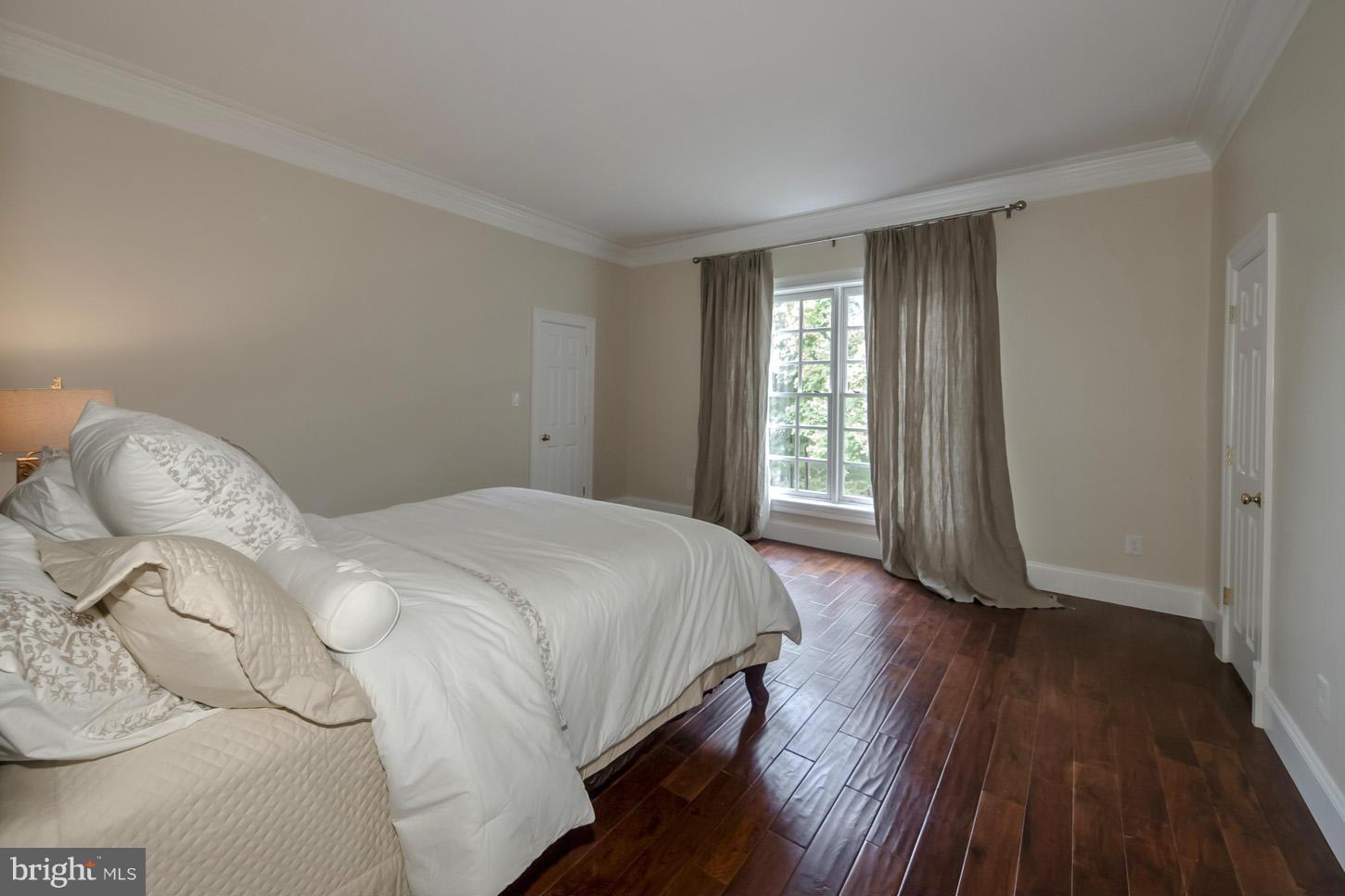 1163 Bellview Road McLean, VA 22102 - Photo 27 of 30 Carriage House Bedroom