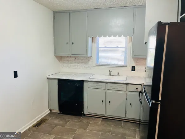 $950 | 50 Lone Oak Street, Grantville, GA 30220