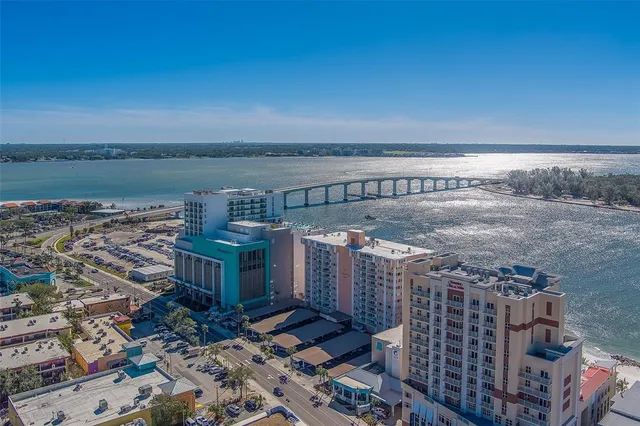 $6,800 | 675 South Gulfview Boulevard, Unit PH1, Clearwater Beach, FL 33767