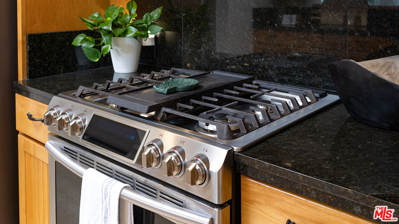 626 Oleander Drive Los Angeles, CA 90042 - Photo 18 of 75 a close view of a stove top oven