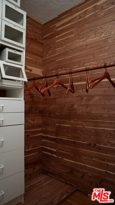 626 Oleander Drive Los Angeles, CA 90042 - Photo 32 of 75 a view of entryway