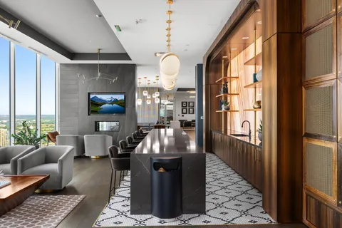 $1,250,000 | 1616 West End Avenue, Unit 1708, Nashville, TN 37203