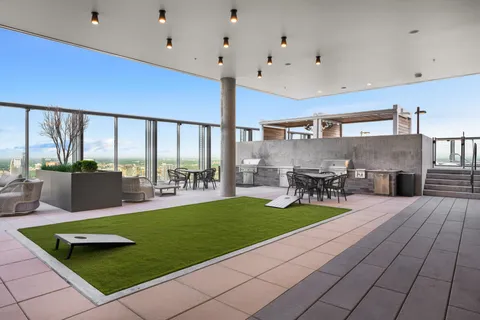 $1,250,000 | 1616 West End Avenue, Unit 1708, Nashville, TN 37203