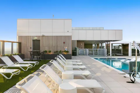 $1,250,000 | 1616 West End Avenue, Unit 1708, Nashville, TN 37203