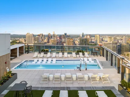 $1,250,000 | 1616 West End Avenue, Unit 1708, Nashville, TN 37203