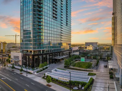 $1,250,000 | 1616 West End Avenue, Unit 1708, Nashville, TN 37203