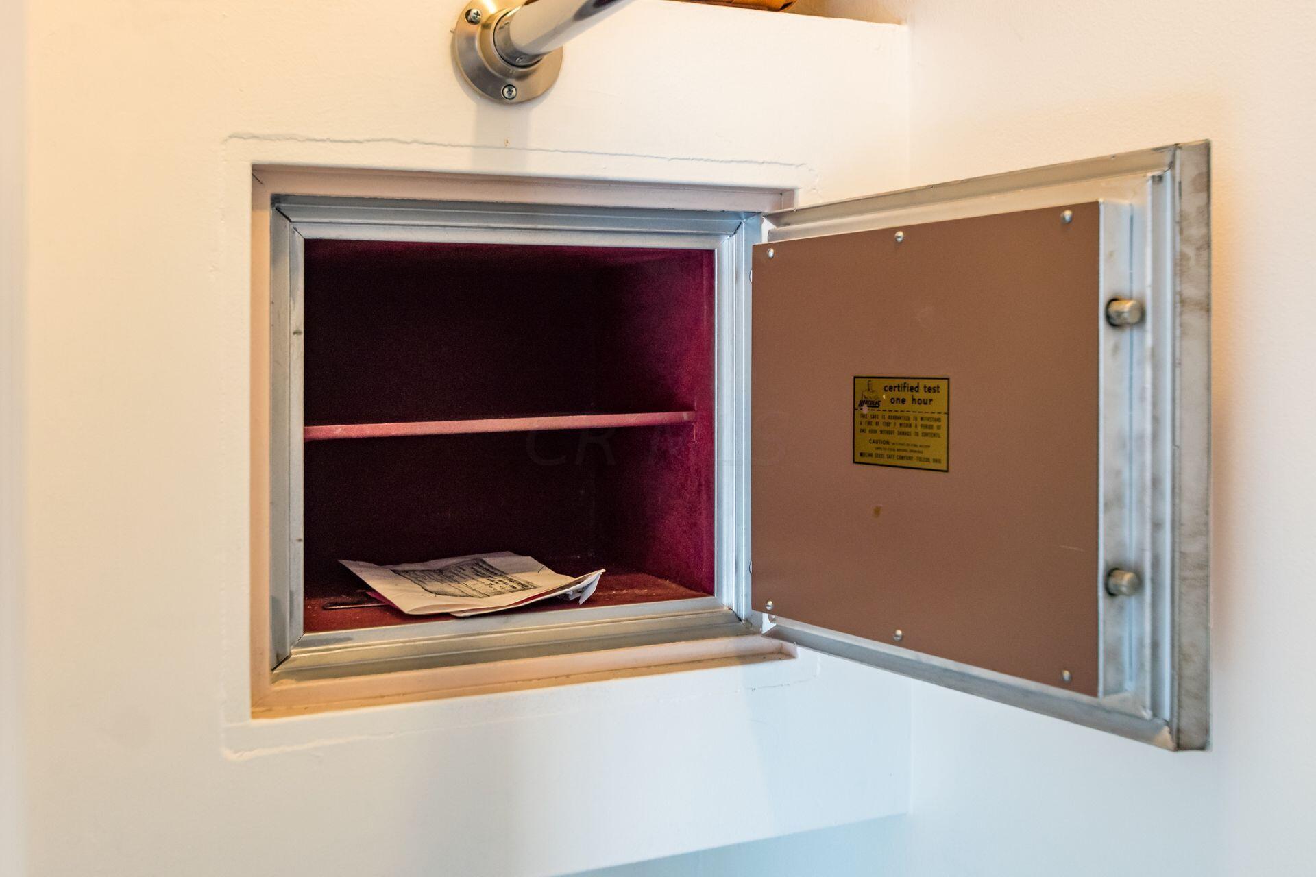 362 Troy Road Delaware, OH 43015 - Photo 7 of 53 Safe in Entry Closet