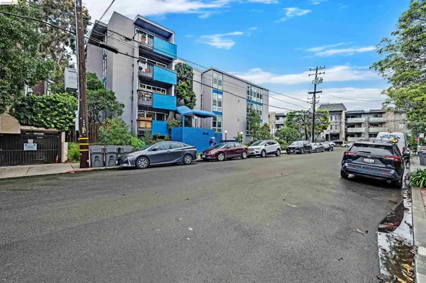 $599,000 | 3945 Harrison Street, Unit 23, Oakland, CA 94611