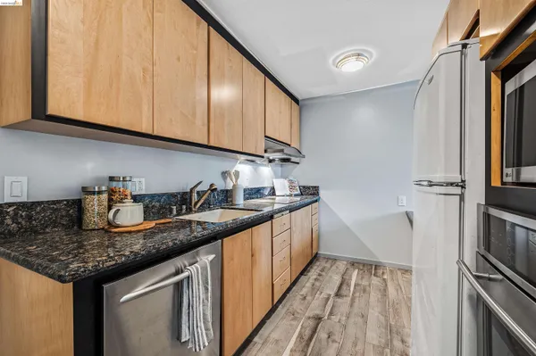 $599,000 | 3945 Harrison Street, Unit 23, Oakland, CA 94611