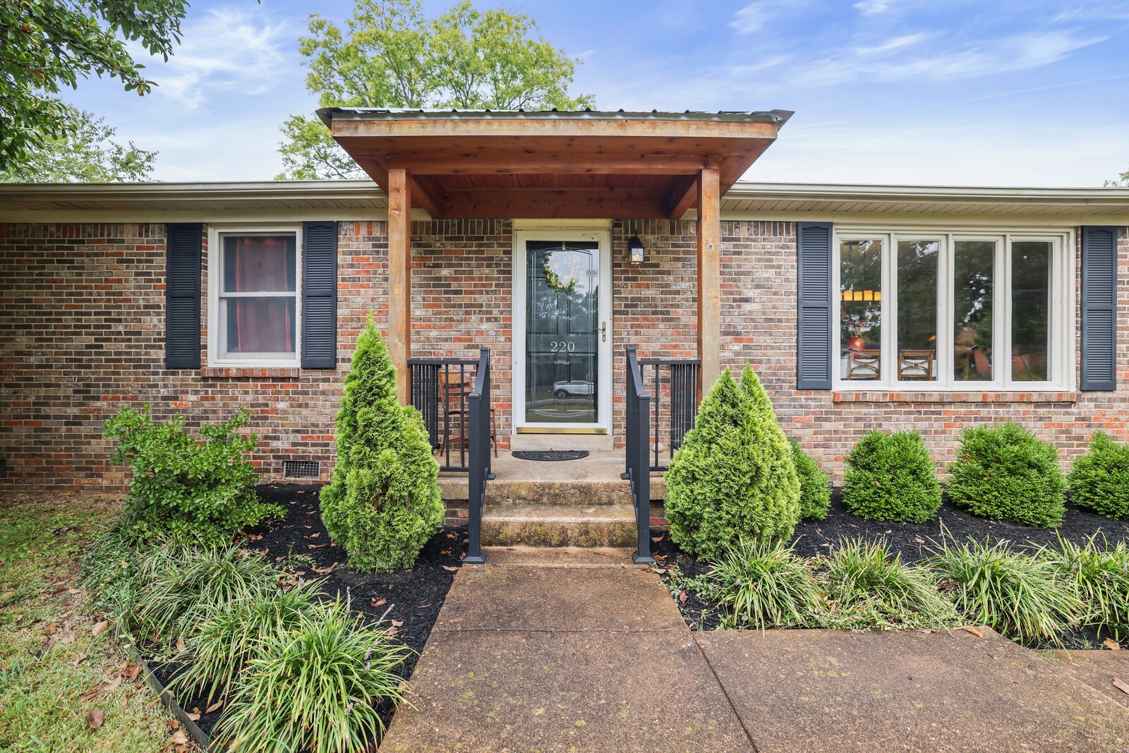 220 Hampton Road Columbia, TN 38401 - Photo 4 of 74