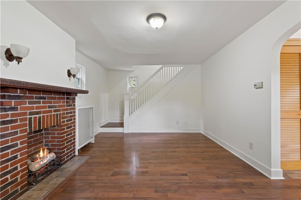 8 Wilkins Road Pittsburgh, PA 15221 - Photo 6 of 21 Gallery Image 6