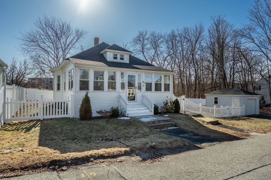 40 Perley Road North Andover, MA 01845 - Photo 1 of 30 Gallery Image 1