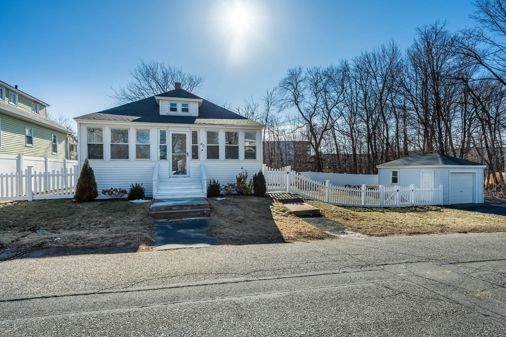 40 Perley Road North Andover, MA 01845 - Photo 2 of 30 Gallery Image 2