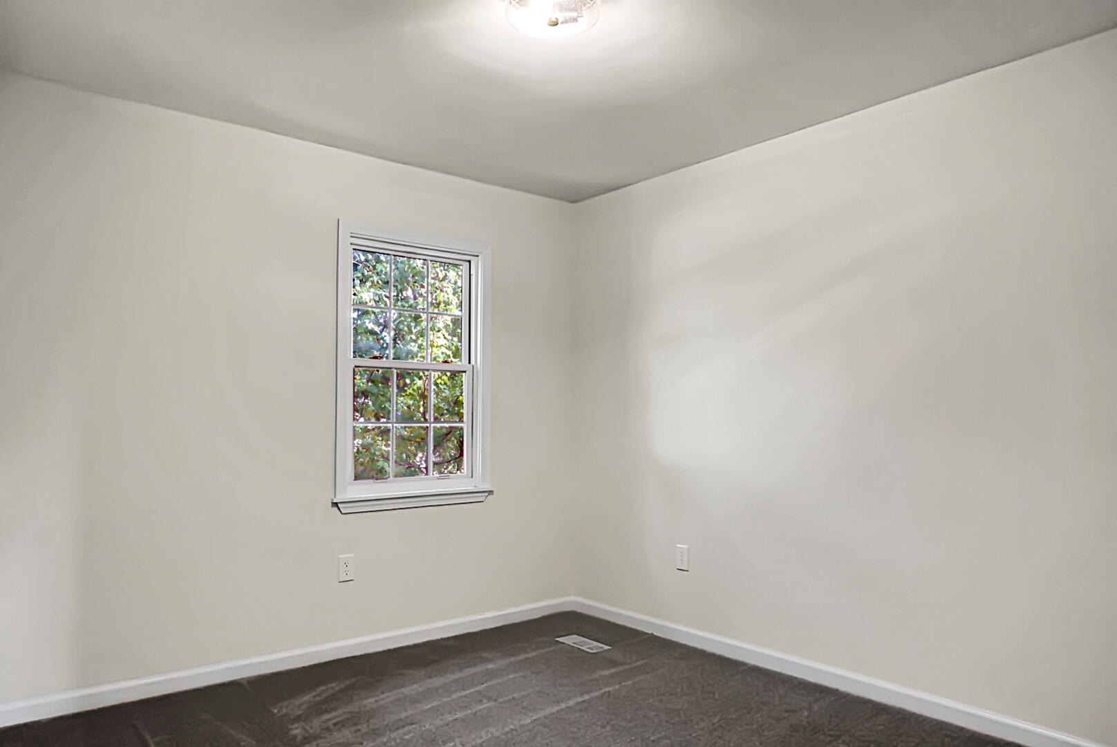 7650 Oldridge Road North Charleston, SC 29418 - Photo 18 of 23 DSC08523