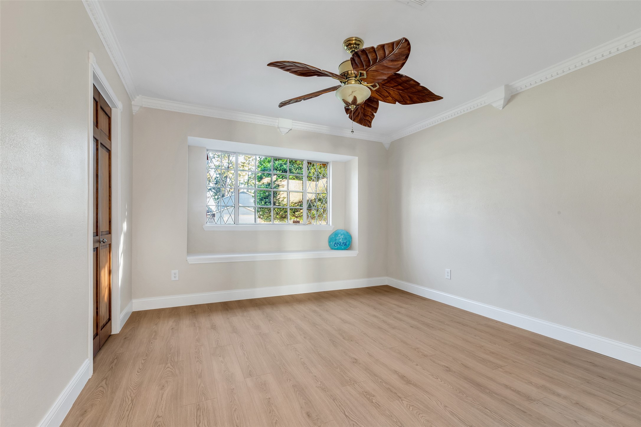 603 St Andrews Road Kingwood, TX 77339 - Photo 23 of 34 wooden floor in an empty room with a window