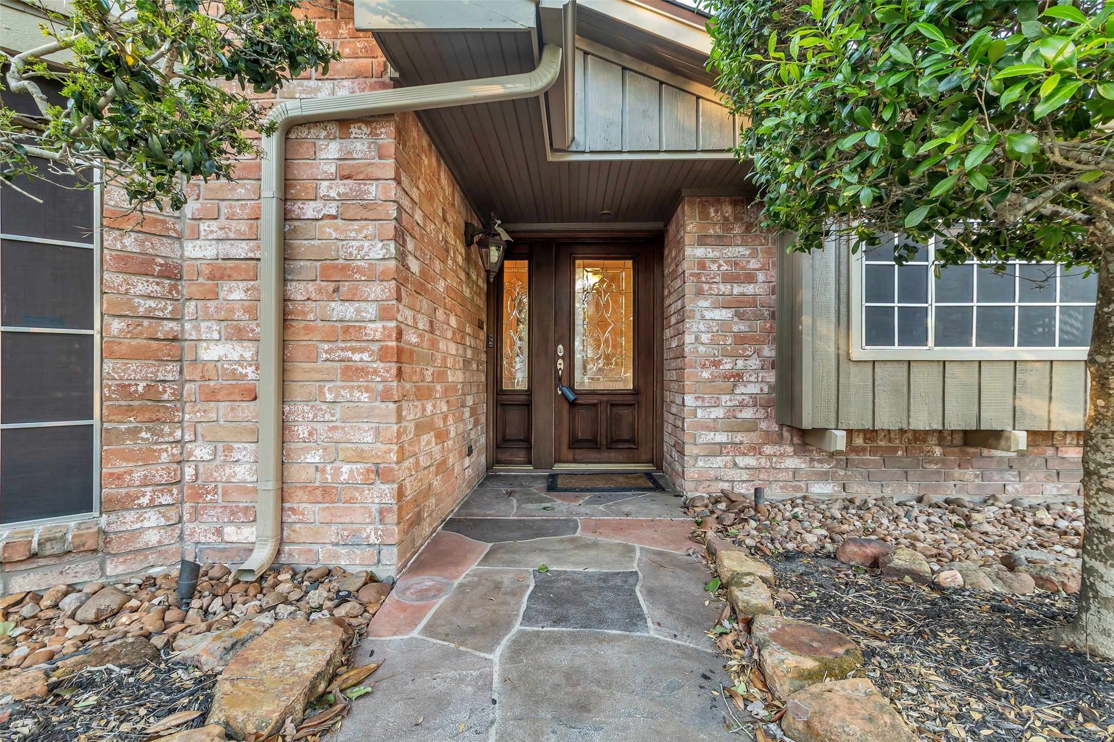 603 St Andrews Road Kingwood, TX 77339 - Photo 32 of 34 a front view of a house with a yard
