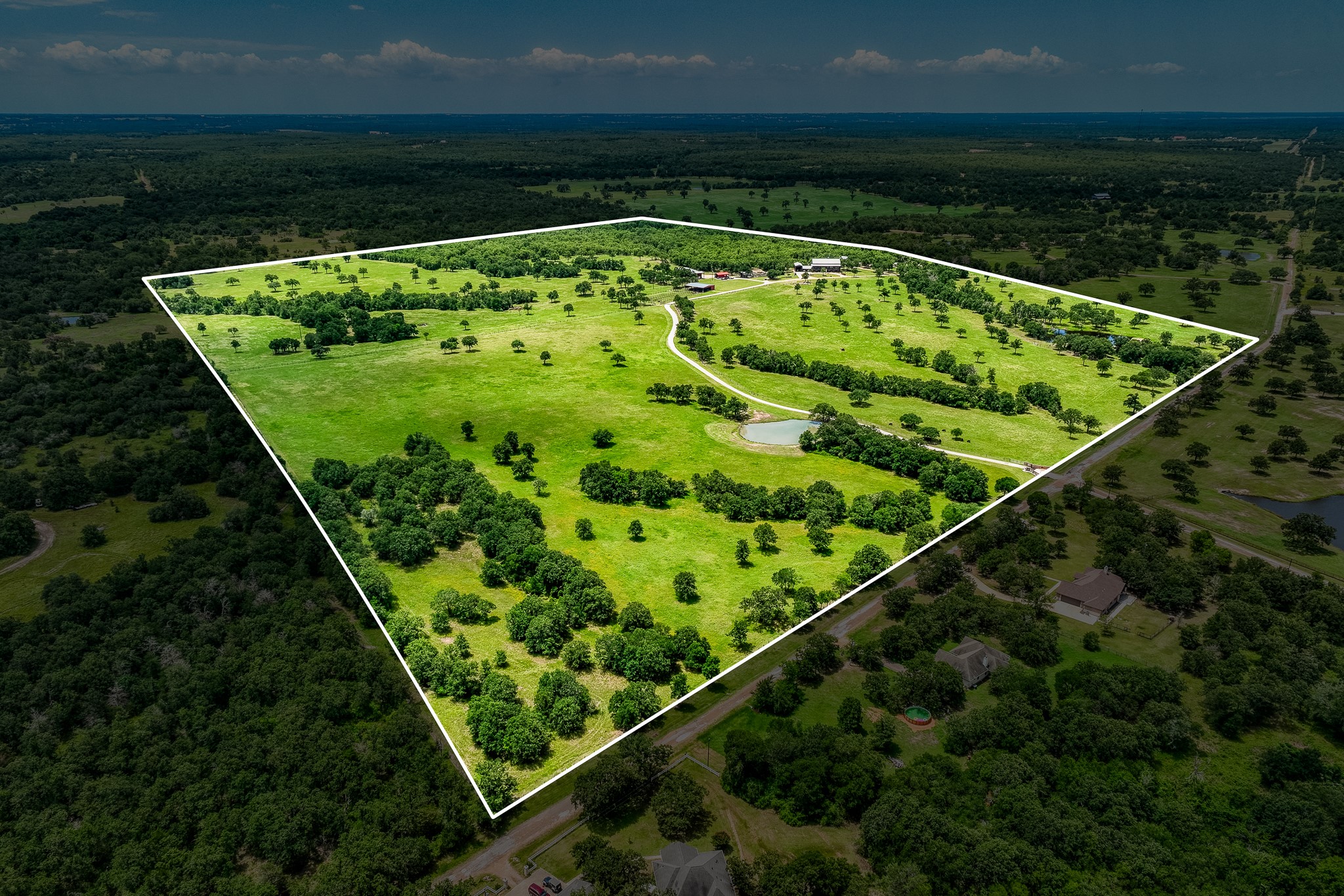 10092 County Road 446 Somerville, TX 77879 - Photo 6 of 50 a view of a garden from a balcony