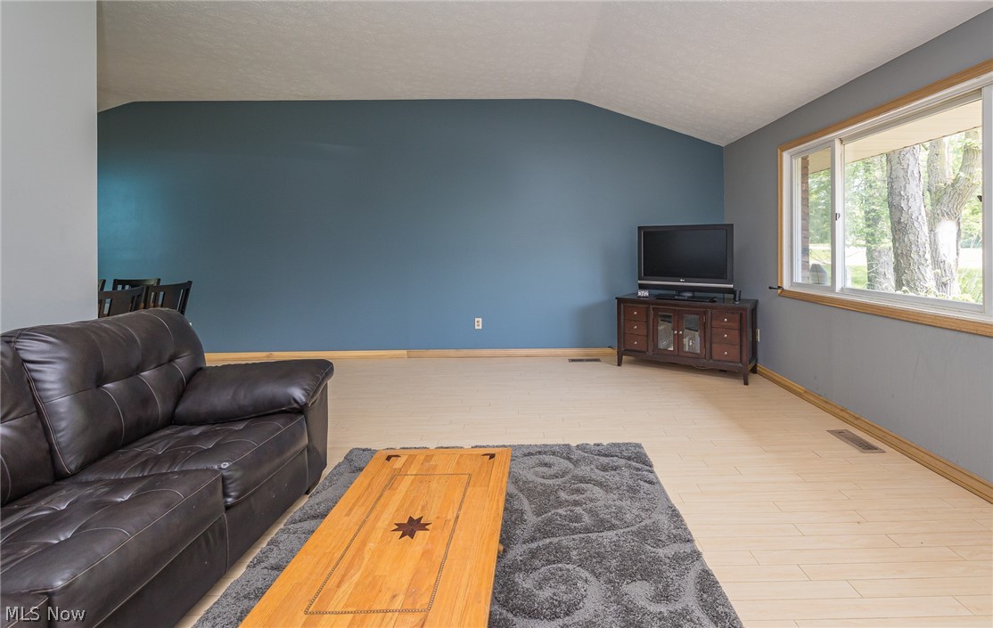 17988 Drake Road Strongsville, OH 44136 - Photo 14 of 33 Gallery Image 14