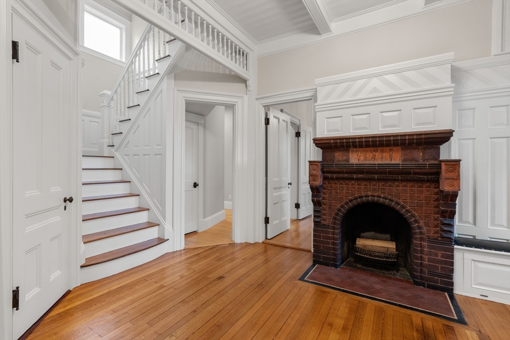 41 Brown Avenue Boston, MA 02131 - Photo 6 of 37
