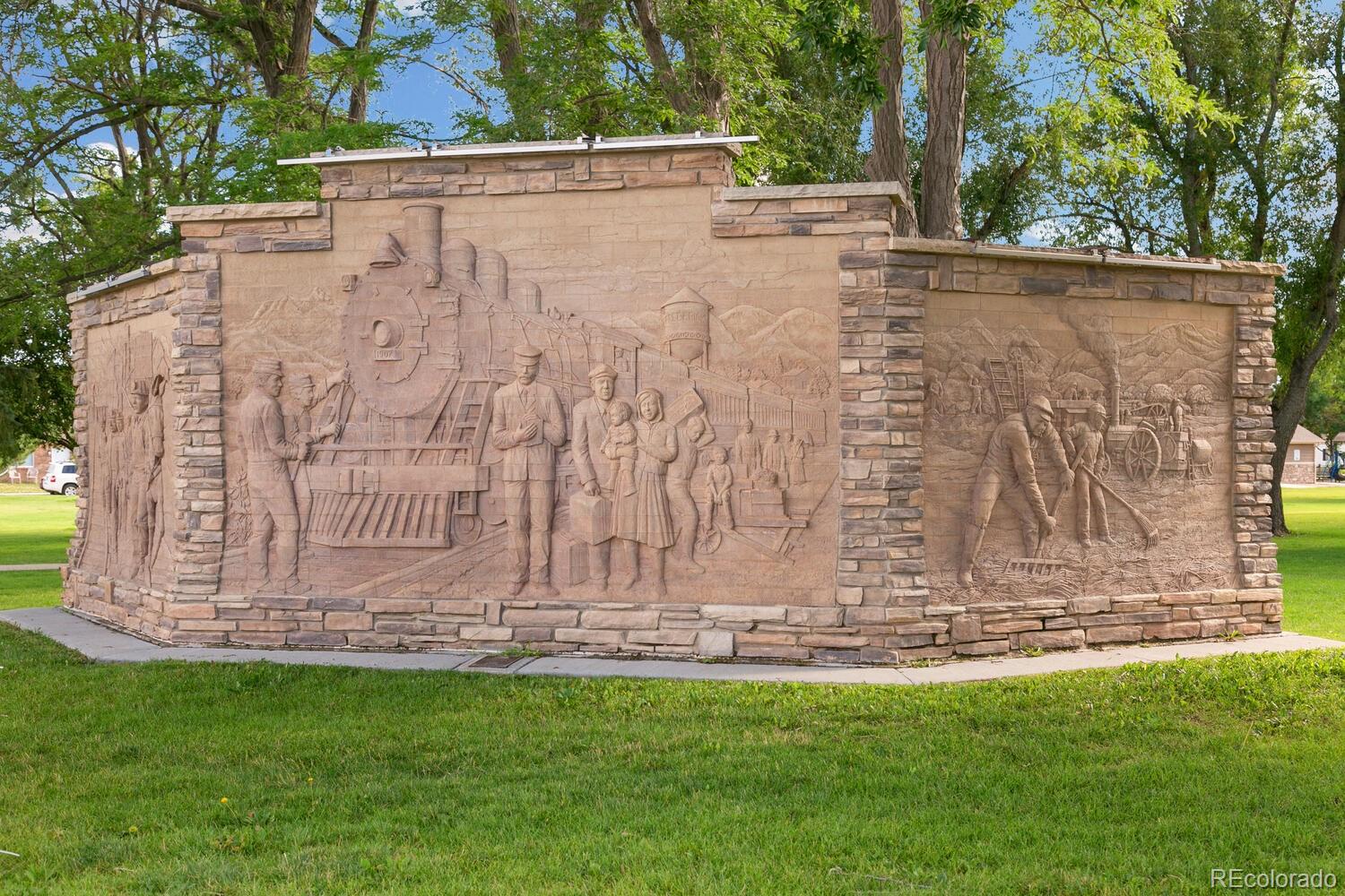 6907 Zig Place Frederick, CO 80530 - Photo 34 of 36 a view of wooden fence