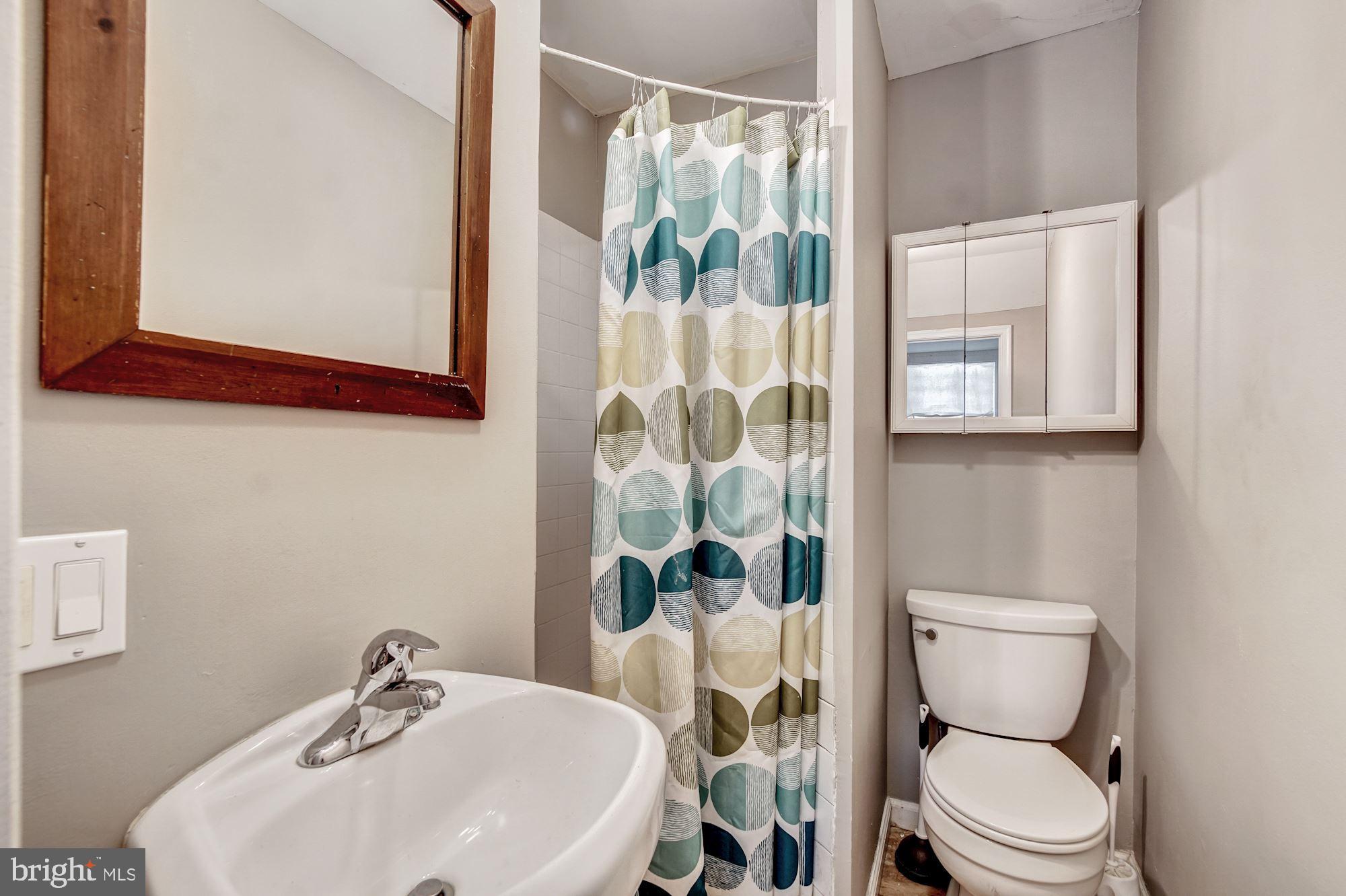 221 South State Road Upper Darby, PA 19082 - Photo 22 of 31