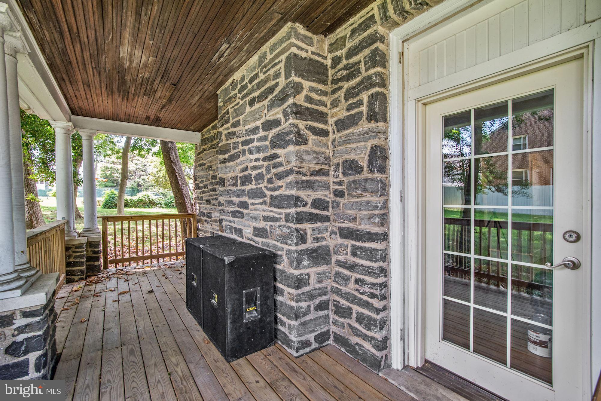 221 South State Road Upper Darby, PA 19082 - Photo 4 of 31