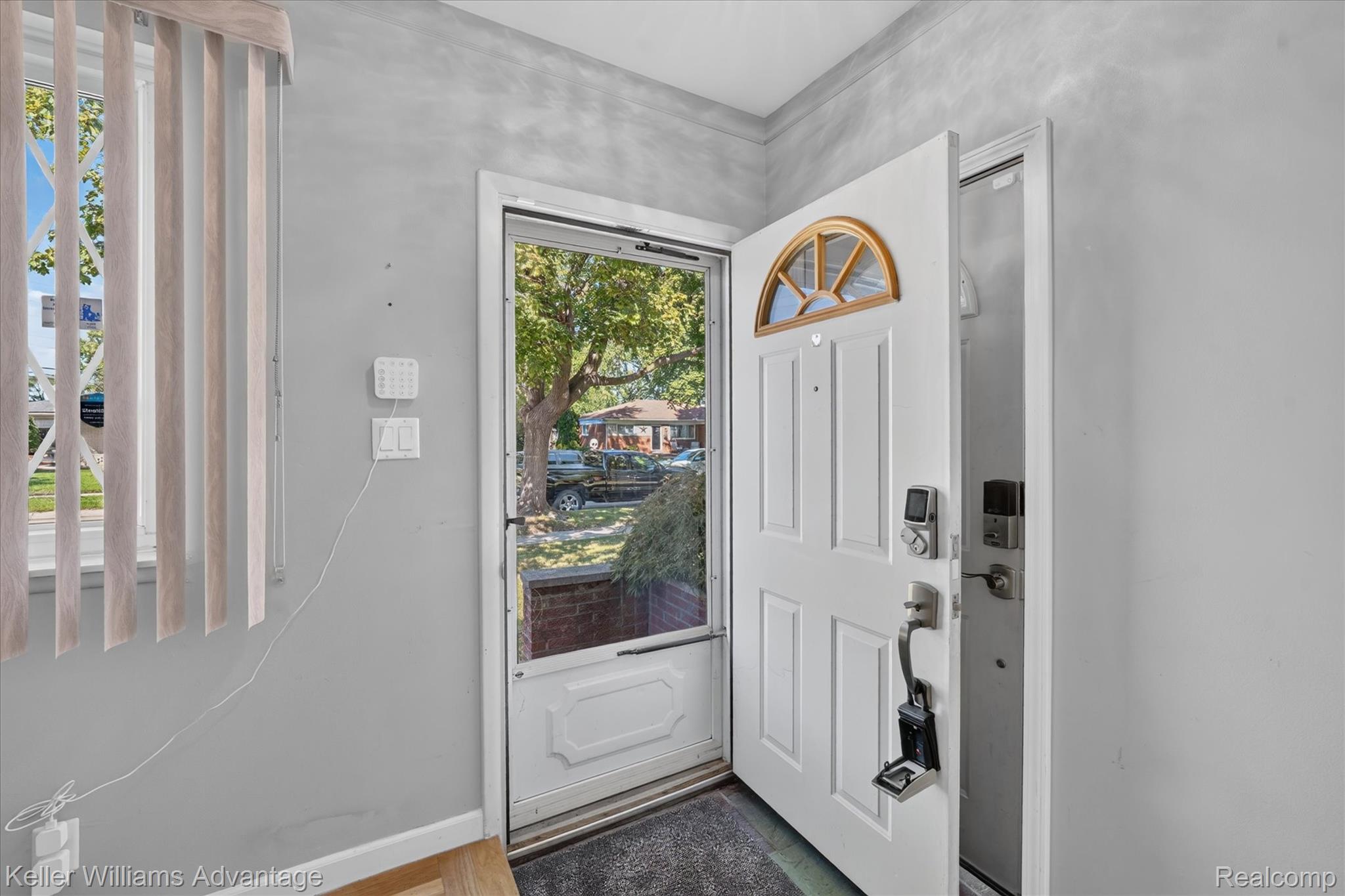 31428 Hartwick Drive Warren, MI 48088 - Photo 6 of 40 07-31428-Hartwick-Dr-Warren-WindowStill.jpg