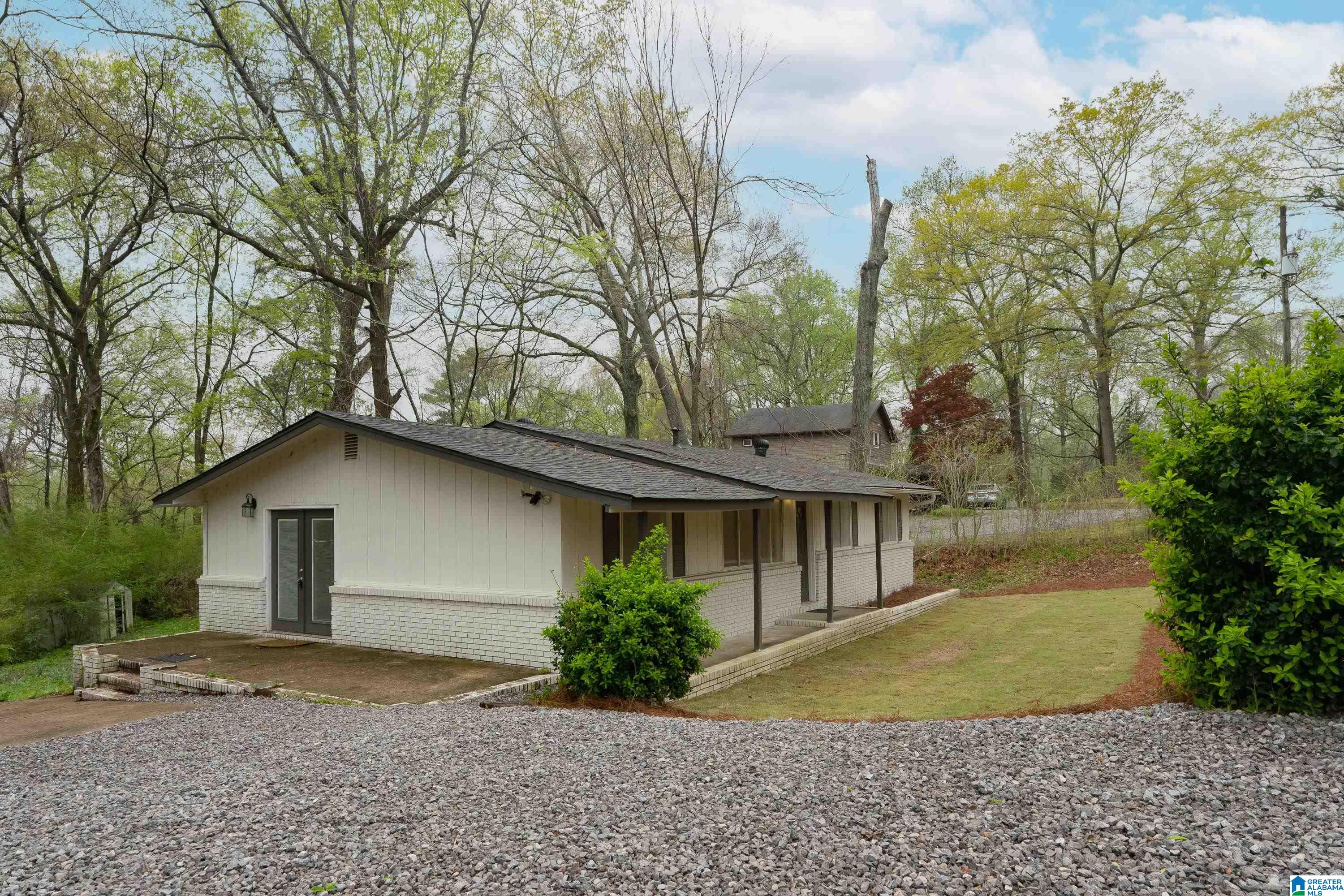 217 Hilltop Road Adamsville, AL 35005 - Photo 2 of 24