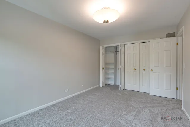 $674,000 | 9 The Court Of Lagoon View, Northbrook, IL 60062