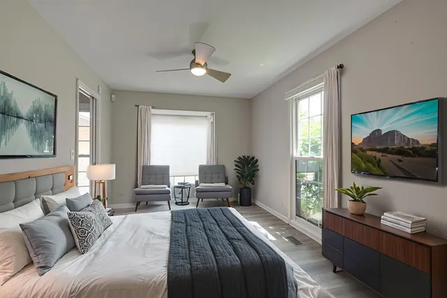 $674,000 | 9 The Court Of Lagoon View, Northbrook, IL 60062