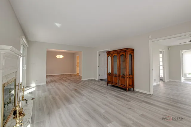 $674,000 | 9 The Court Of Lagoon View, Northbrook, IL 60062