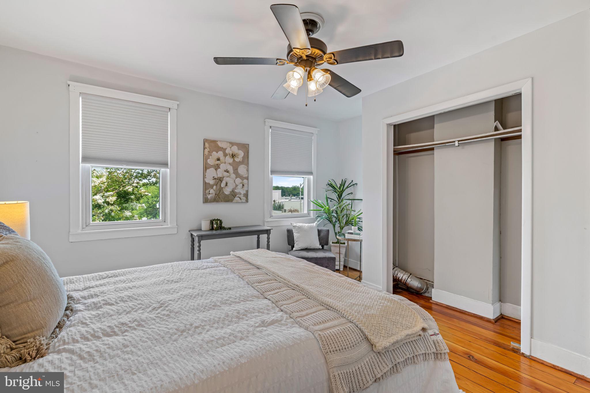 3723 Falls Road Baltimore, MD 21211 - Photo 21 of 39 Primary Bedroom