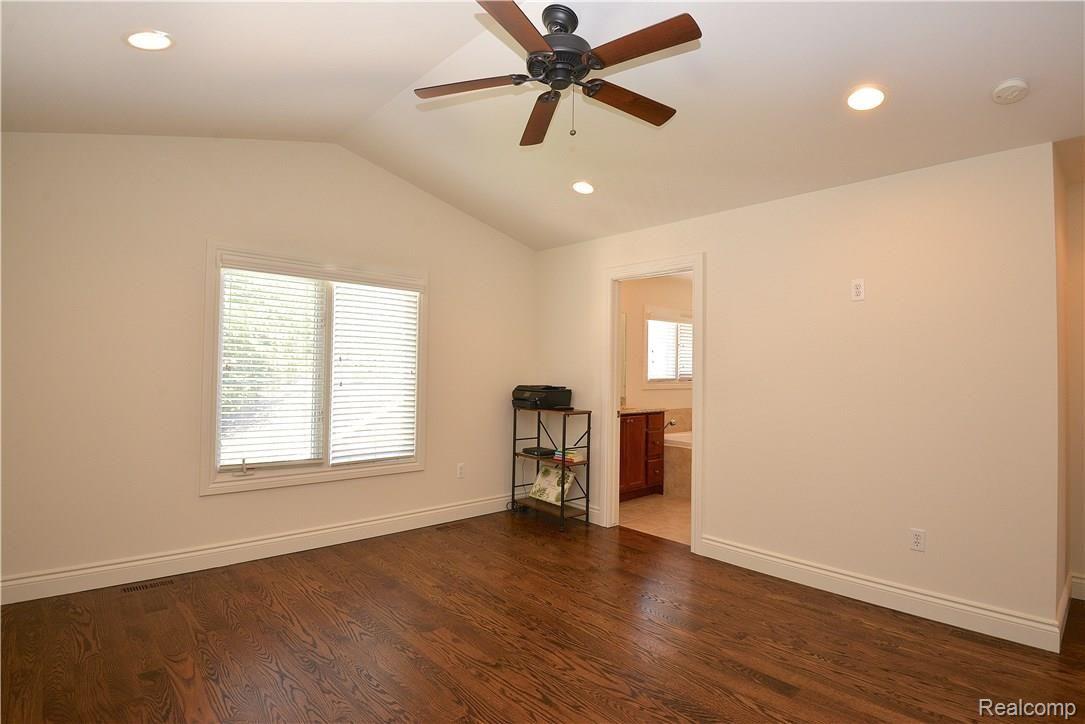 809 Ruffner Avenue Birmingham, MI 48009 - Photo 16 of 27 16.jpg