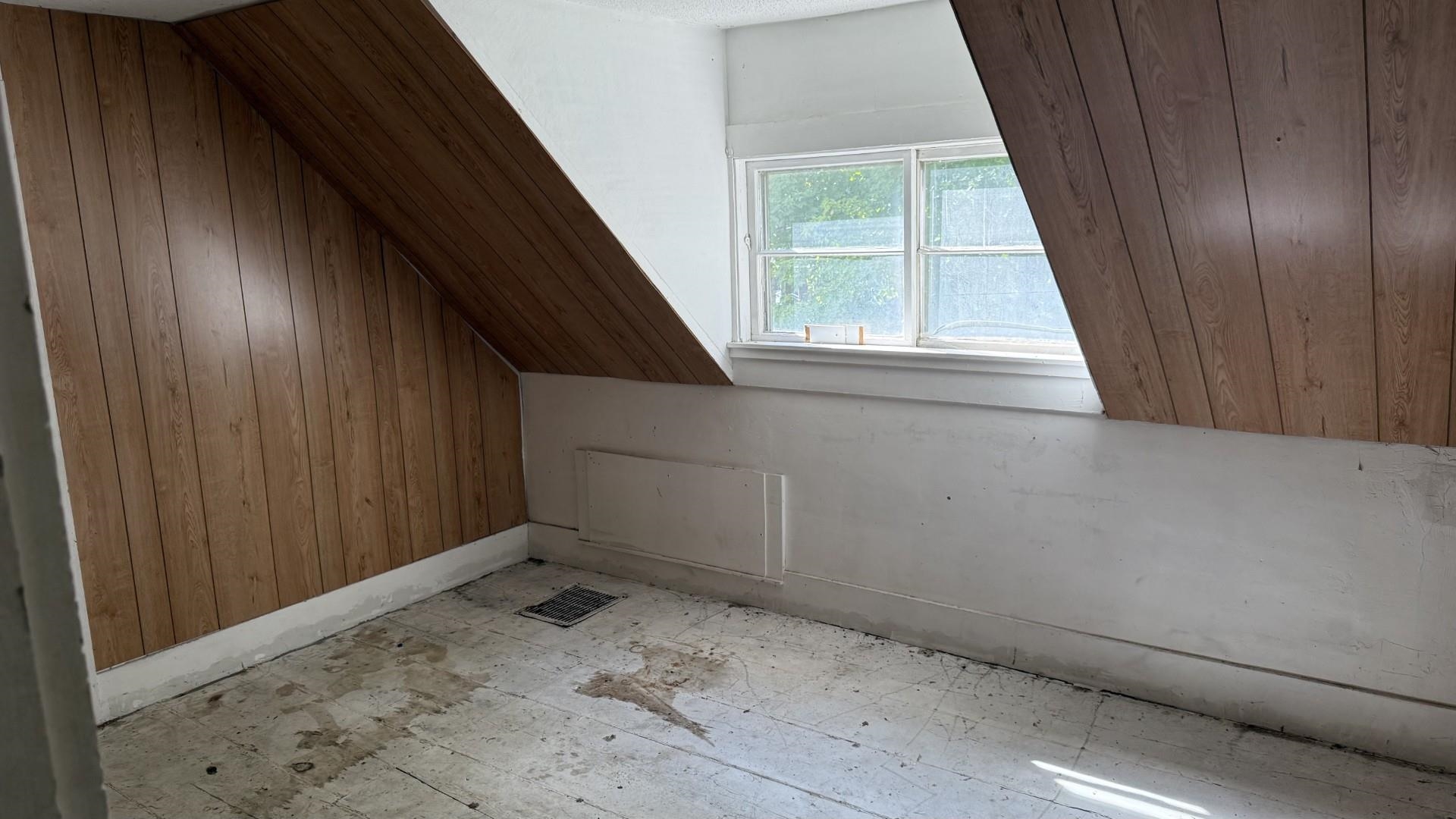 137 South Pleasant Street Troy, VT 05859 - Photo 17 of 23