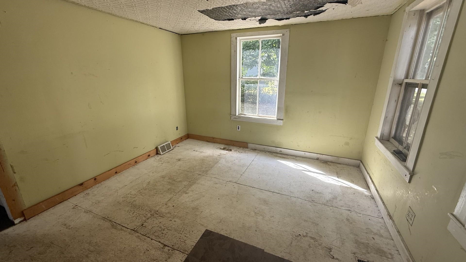 137 South Pleasant Street Troy, VT 05859 - Photo 21 of 23