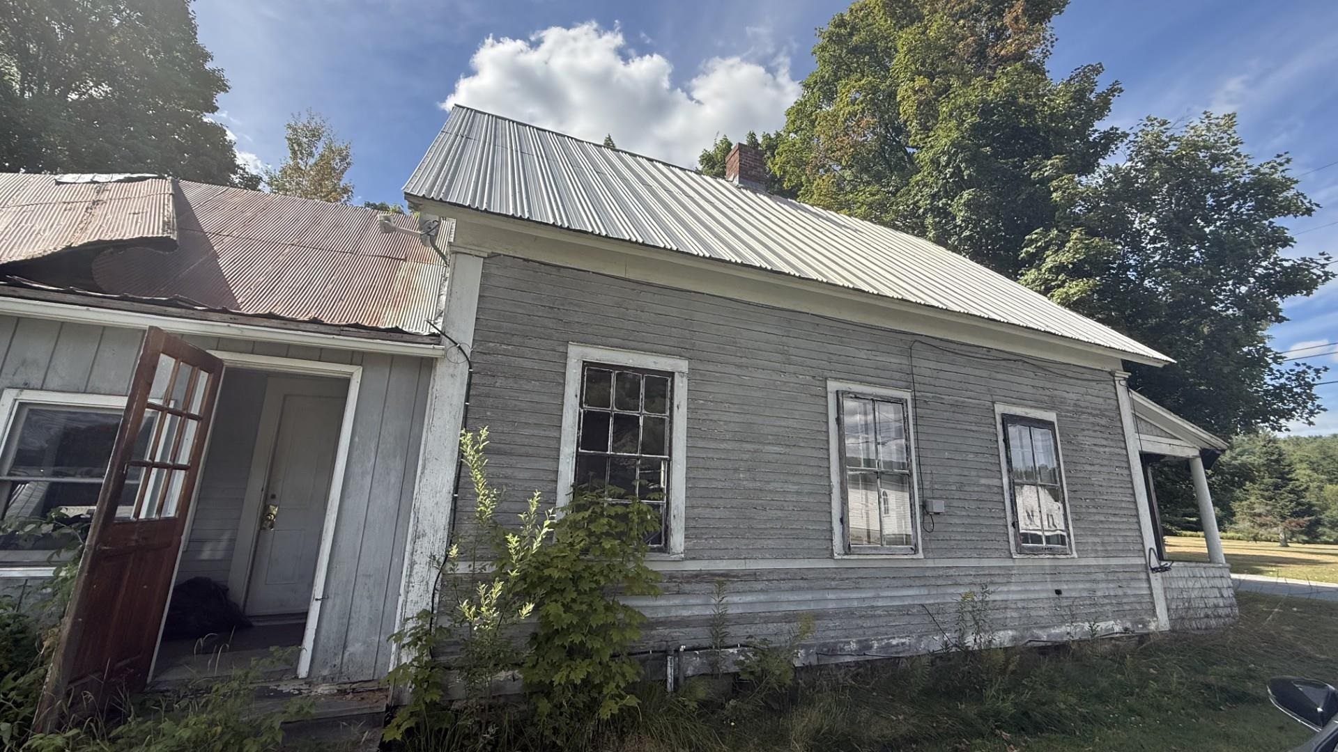 137 South Pleasant Street Troy, VT 05859 - Photo 22 of 23