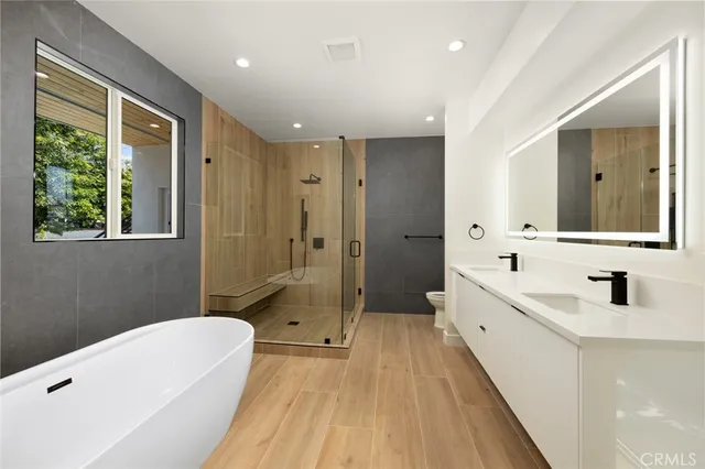 $2,349,000 | 914 North Catalina Street, Burbank, CA 91505