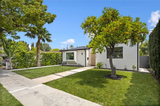$2,349,000 | 914 North Catalina Street, Burbank, CA 91505