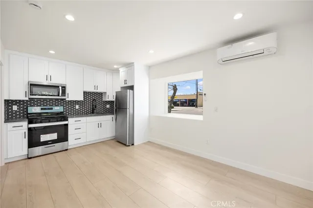 $2,349,000 | 914 North Catalina Street, Burbank, CA 91505