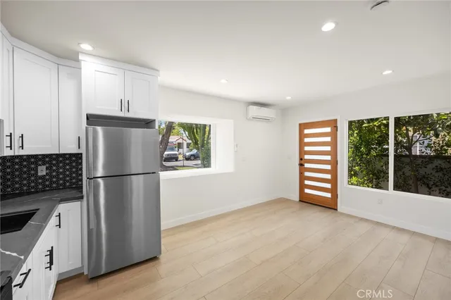 $2,349,000 | 914 North Catalina Street, Burbank, CA 91505